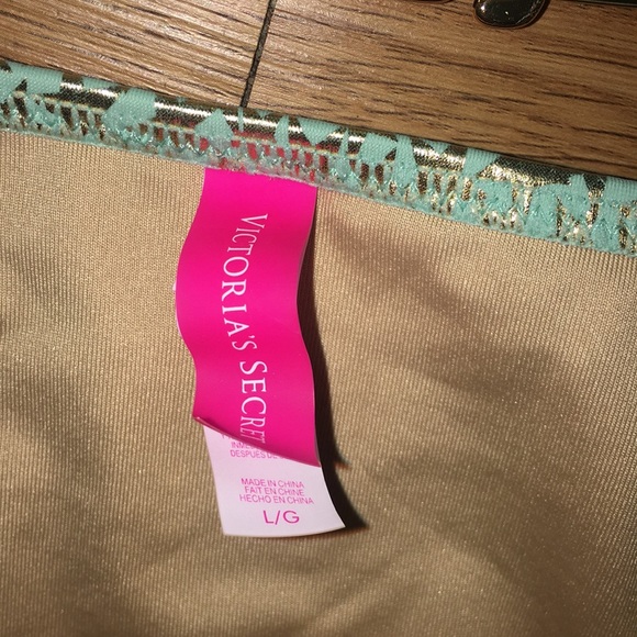 Victoria’s Secret 2 Piece bikini 👙 - Picture 4 of 5